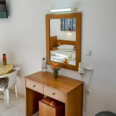 Lia Matina Studios Aparthotel *